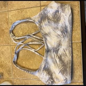 Lululemon sports bra
